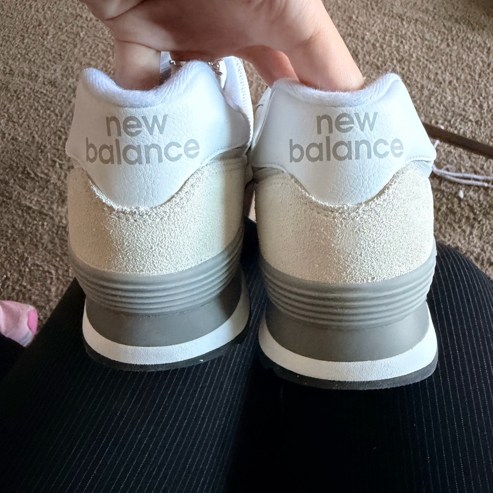 New Balance Cream Sneakers - Picture 7 of 11